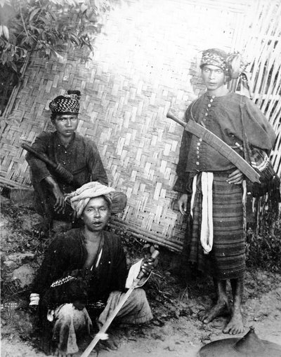 Guerrieri Kachin da Felice Beato